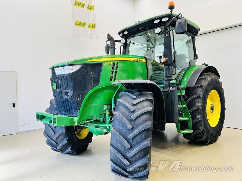 John Deere 7230R - Traktor: das Bild 1 John Deere 7230R - Traktor: das Bild 1