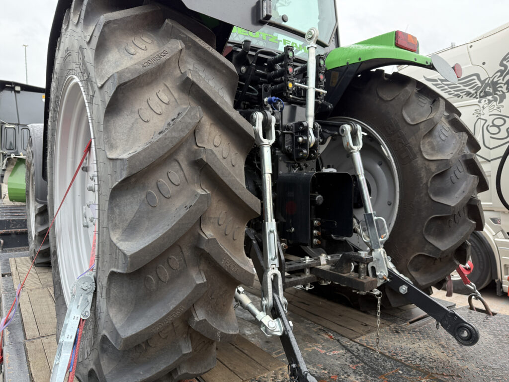 DEUTZ FAHR Agrofarm 115G - Traktor: das Bild 2 DEUTZ FAHR Agrofarm 115G - Traktor: das Bild 2