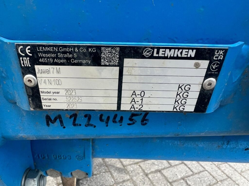 LEMKEN 4-scissor vario plough - Technik für Bodenbearbeitung: das Bild 3 LEMKEN 4-scissor vario plough - Technik für Bodenbearbeitung: das Bild 3