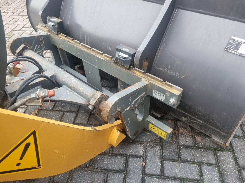 Radlader LIEBHERR L506C: das Bild 14