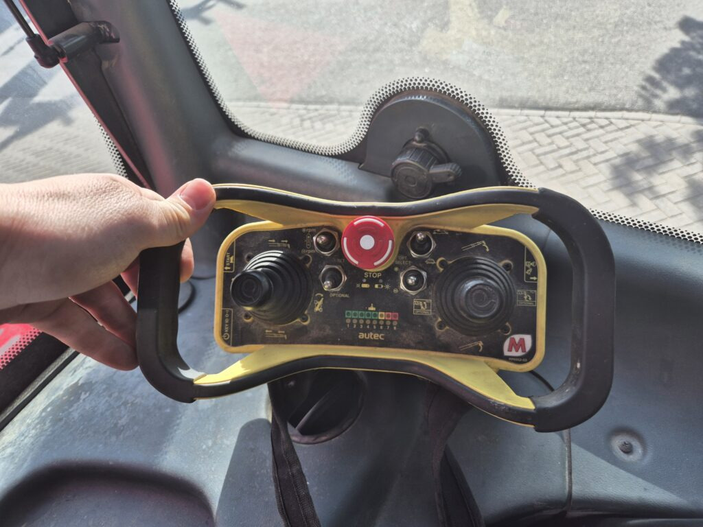 Teleskoplader MAGNI RTH 5.23 D/C: das Bild 18