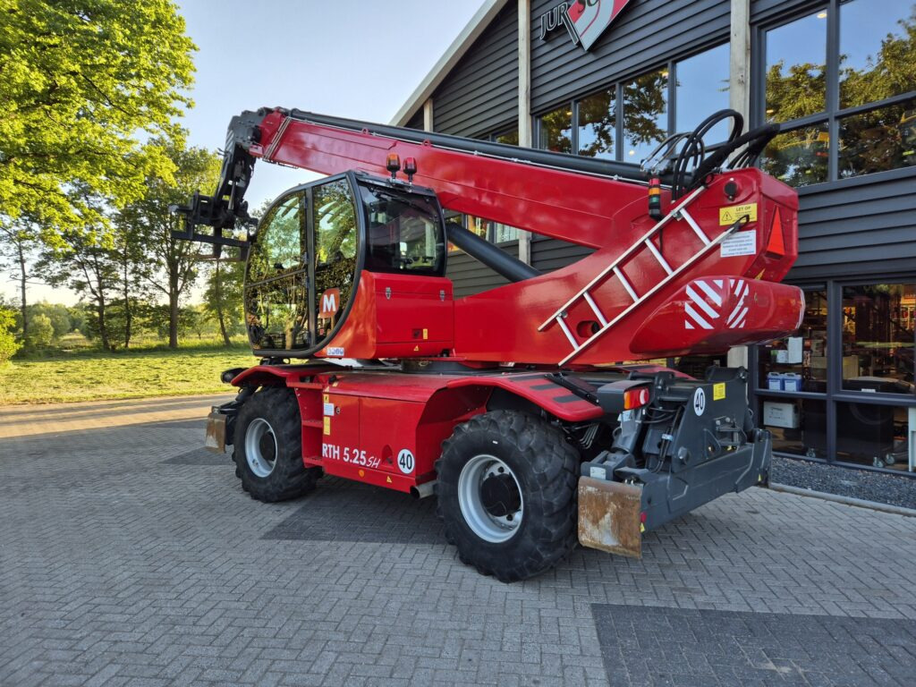 MAGNI RTH 5.25 SH-D/C - Teleskoplader: das Bild 3 MAGNI RTH 5.25 SH-D/C - Teleskoplader: das Bild 3