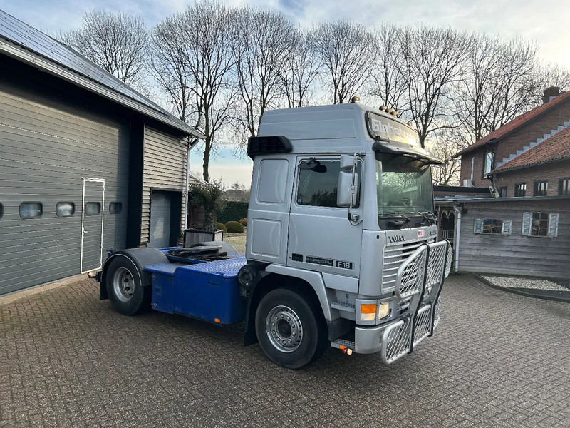 Volvo F 16.505 hp | 4x2 | AIR SUSPENSION | 1992 | GLOBETROTTER | - Sattelzugmaschine: das Bild 2 Volvo F 16.505 hp | 4x2 | AIR SUSPENSION | 1992 | GLOBETROTTER | - Sattelzugmaschine: das Bild 2
