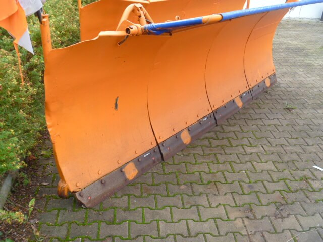 Unimog Schneepflug - Schneeschild Schmidt MF5.3 - Schneepflug: das Bild 2 Unimog Schneepflug - Schneeschild Schmidt MF5.3 - Schneepflug: das Bild 2