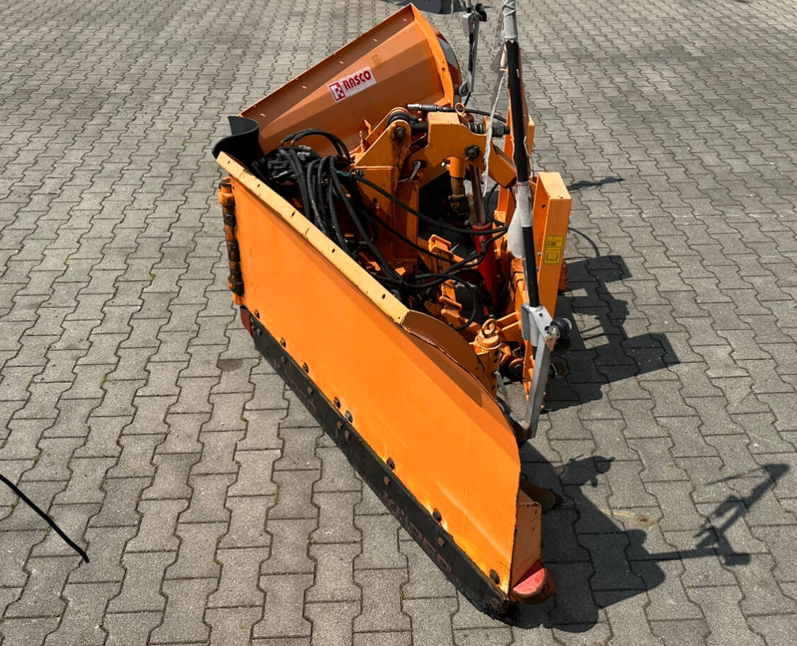 Unimog Schneepflug - Vario Rasco VERTUS 3.2 GB2X3 - Schneepflug: das Bild 3 Unimog Schneepflug - Vario Rasco VERTUS 3.2 GB2X3 - Schneepflug: das Bild 3