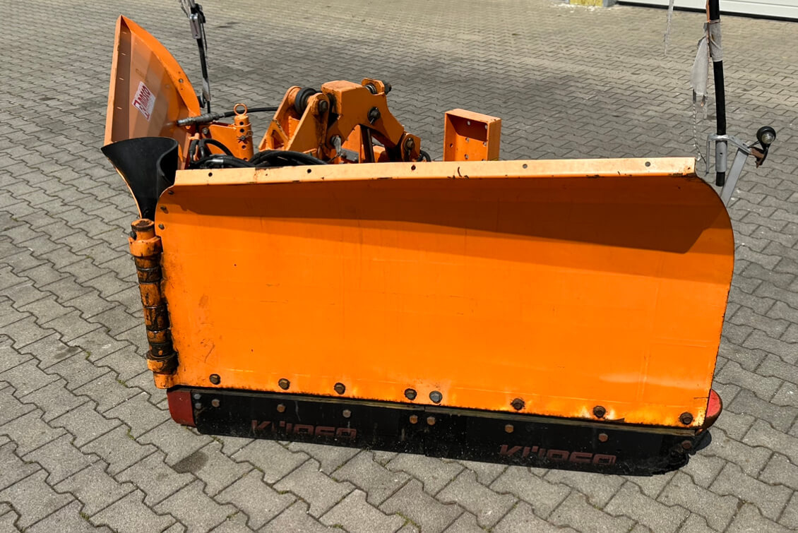 Unimog Schneepflug - Vario Rasco VERTUS 3.2 GB2X3 - Schneepflug: das Bild 2 Unimog Schneepflug - Vario Rasco VERTUS 3.2 GB2X3 - Schneepflug: das Bild 2