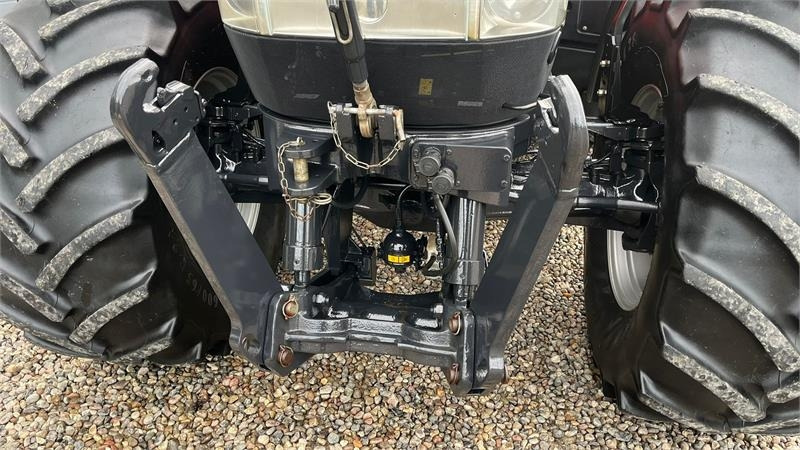 Case IH PUMA 185 CVX Med frontlift RED Model - Traktor: das Bild 4 Case IH PUMA 185 CVX Med frontlift RED Model - Traktor: das Bild 4