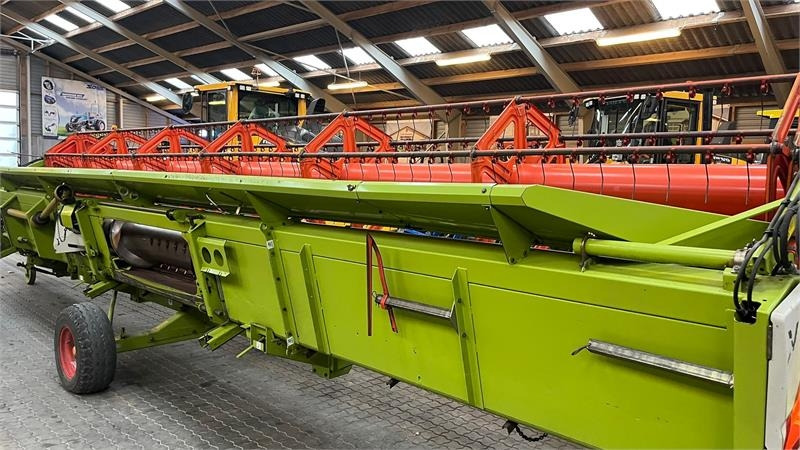 Mähdrescher Claas LEXION 560 Med ny bælter og 4wd: das Bild 12