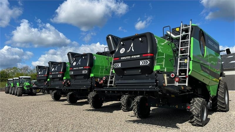 Deutz-fahr 9340 TTV 9340 TTV WARRIOR, New and unused tractor - Traktor: das Bild 3 Deutz-fahr 9340 TTV 9340 TTV WARRIOR, New and unused tractor - Traktor: das Bild 3