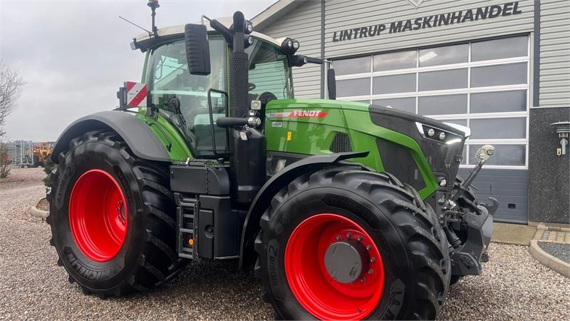 Traktor Fendt 942 Vario Gen7 Profi+ Setting2 Med frontlift: das Bild 18 Traktor Fendt 942 Vario Gen7 Profi+ Setting2 Med frontlift: das Bild 18
