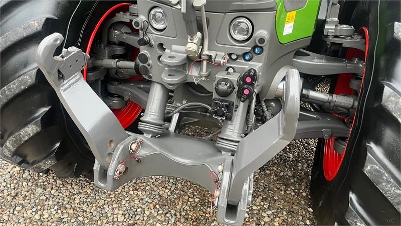Fendt 942 Vario Gen7 Profi+ Setting2 Med frontlift - Traktor: das Bild 4 Fendt 942 Vario Gen7 Profi+ Setting2 Med frontlift - Traktor: das Bild 4