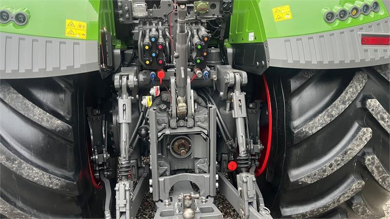 Fendt 942 Vario Gen7 Profi+ Setting2 Med frontlift - Traktor: das Bild 5 Fendt 942 Vario Gen7 Profi+ Setting2 Med frontlift - Traktor: das Bild 5