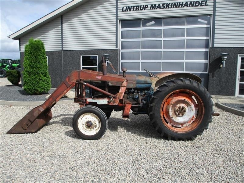 Fordson Frontlæsser med skovl og beslag fra Ford Major. Ka - Frontlader für Traktor: das Bild 4 Fordson Frontlæsser med skovl og beslag fra Ford Major. Ka - Frontlader für Traktor: das Bild 4