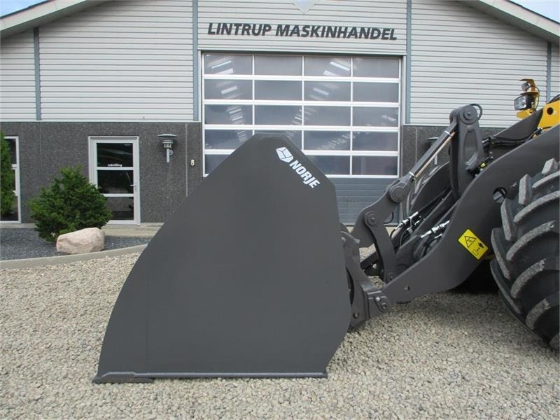 - - - HØJTIPSKOVL NORJE 4,2 m3 265cm bred og vend - Ladeschaufel: das Bild 1 - - - HØJTIPSKOVL NORJE 4,2 m3 265cm bred og vend - Ladeschaufel: das Bild 1