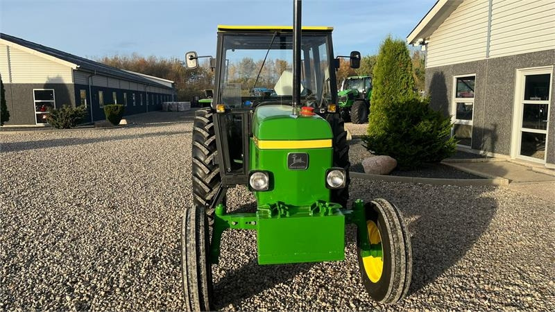 Traktor John Deere 2040 Med nye dæk hele vejen rundt: das Bild 16