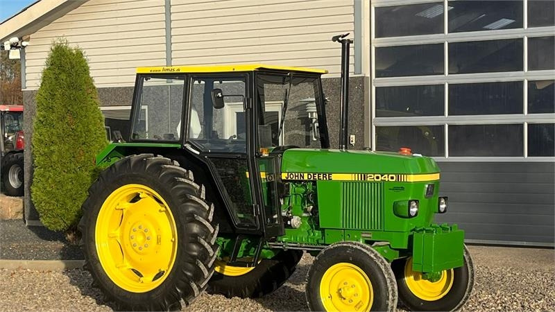 Traktor John Deere 2040 Med nye dæk hele vejen rundt: das Bild 14