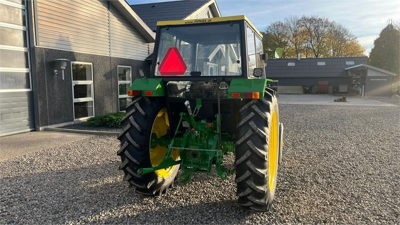 Traktor John Deere 2040 Med nye dæk hele vejen rundt: das Bild 13