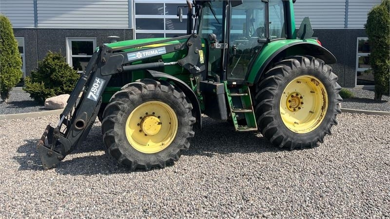 John Deere 6620 AP Med frontlæsser. Skal have lavet gearkasse - Traktor: das Bild 1 John Deere 6620 AP Med frontlæsser. Skal have lavet gearkasse - Traktor: das Bild 1