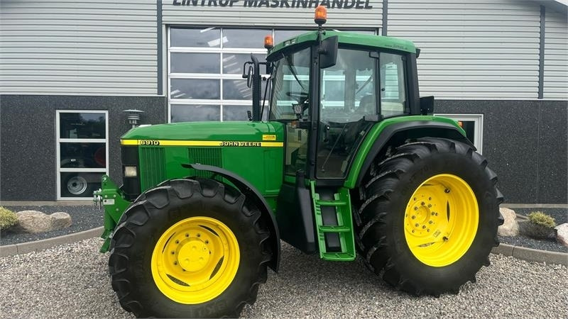 John Deere 6910 TLS, AutoQurd, Hjørnestops computer og frontl - Traktor: das Bild 1 John Deere 6910 TLS, AutoQurd, Hjørnestops computer og frontl - Traktor: das Bild 1