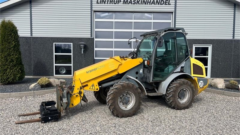Kramer 750T Allrad med pallegafler og adabter. Med telesk - Teleskoplader: das Bild 1 Kramer 750T Allrad med pallegafler og adabter. Med telesk - Teleskoplader: das Bild 1
