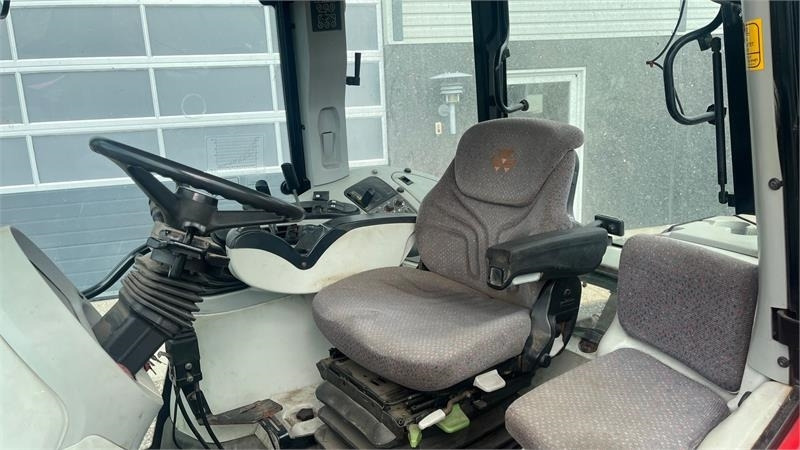 Traktor Massey Ferguson 6480 Dyna 4 Med frontlift og frontlæsser: das Bild 6