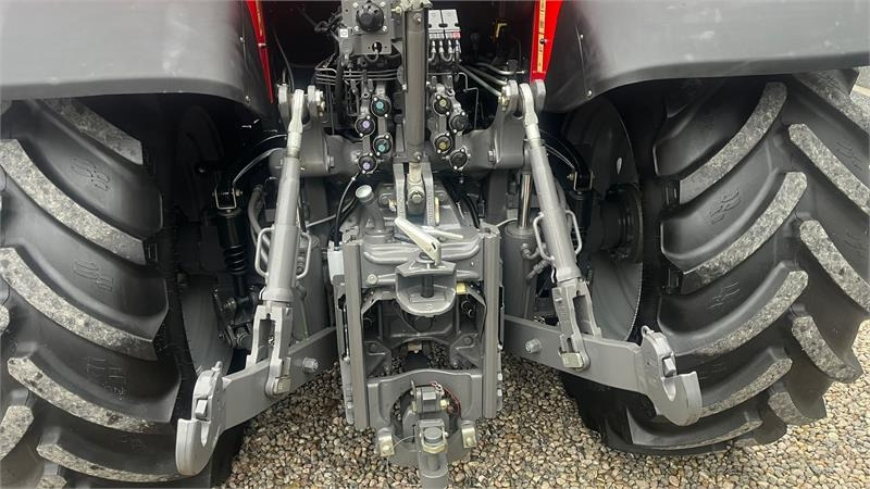 Massey Ferguson 7718 Dyna VT Med frontlift og frontPTO - Traktor: das Bild 5 Massey Ferguson 7718 Dyna VT Med frontlift og frontPTO - Traktor: das Bild 5