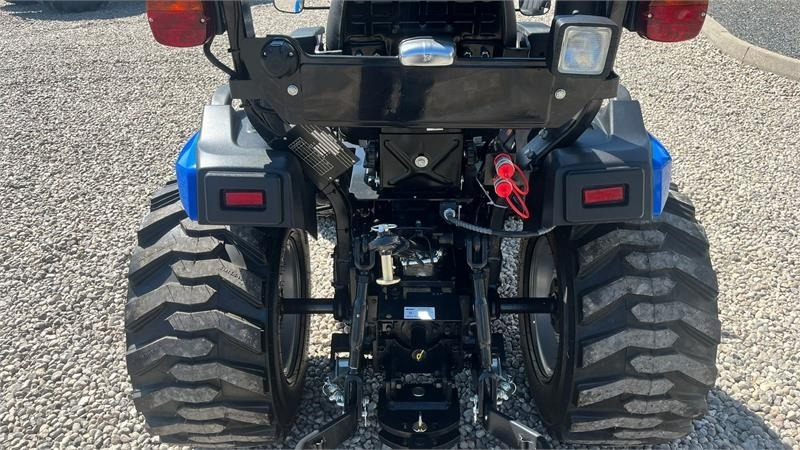 Solis H26 HST Hydrostat. Industrihjul - Kommunaltraktor: das Bild 4 Solis H26 HST Hydrostat. Industrihjul - Kommunaltraktor: das Bild 4