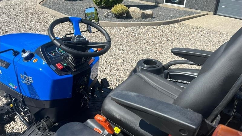 Solis H26 HST Hydrostat. Industrihjul - Kommunaltraktor: das Bild 5 Solis H26 HST Hydrostat. Industrihjul - Kommunaltraktor: das Bild 5