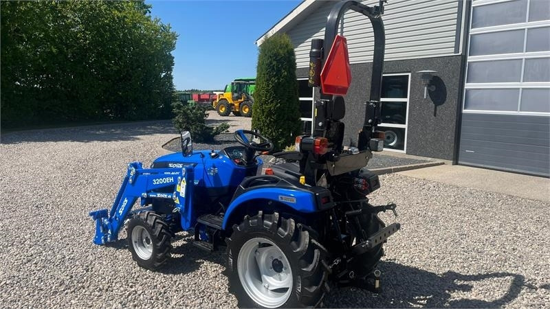 Solis H26 HST Med Frontlæsser - Kommunaltraktor: das Bild 3 Solis H26 HST Med Frontlæsser - Kommunaltraktor: das Bild 3