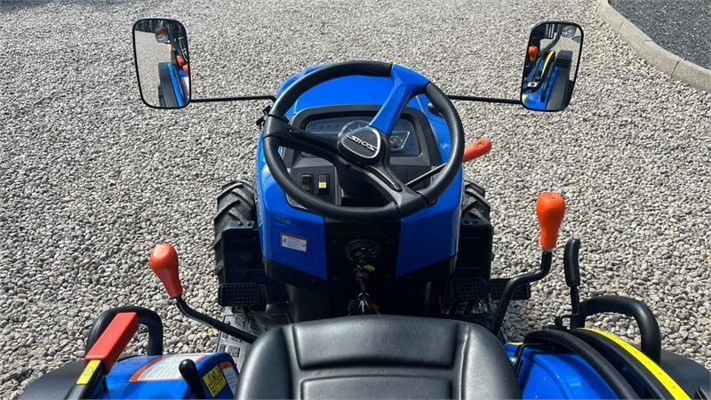 Solis S26 6+2 Gearmaskine med Servostyring og brede trak - Kommunaltraktor: das Bild 5 Solis S26 6+2 Gearmaskine med Servostyring og brede trak - Kommunaltraktor: das Bild 5