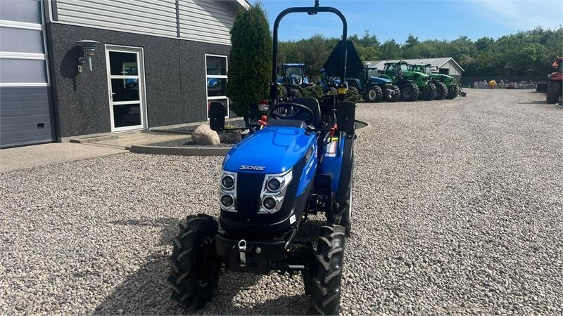 Kommunaltraktor Solis S26 6+2 gearmaskine med servostyring: das Bild 15