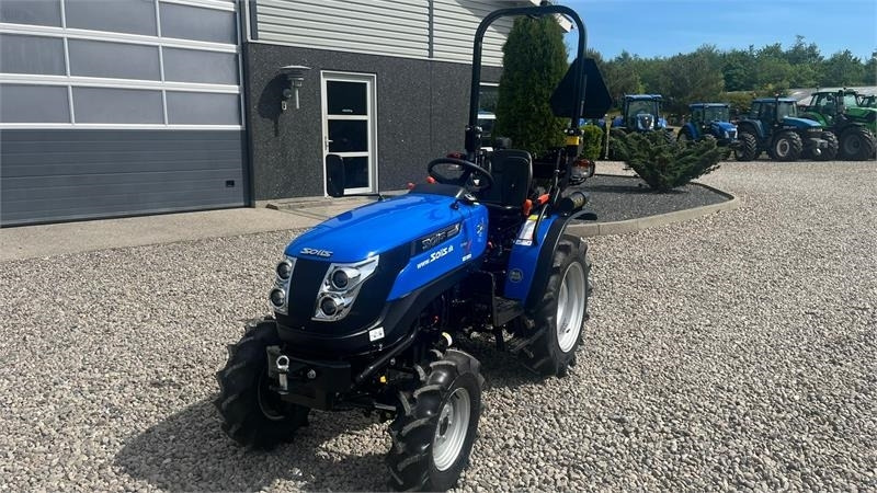 Kommunaltraktor Solis S26 6+2 gearmaskine med servostyring: das Bild 14