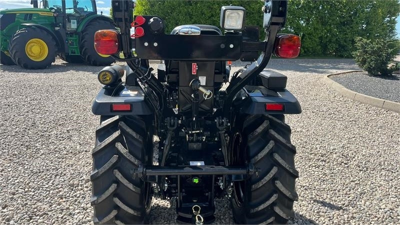 Solis S26 Limited Edition i sort 6+2 Gearmaskine med Ser - Kommunaltraktor: das Bild 4 Solis S26 Limited Edition i sort 6+2 Gearmaskine med Ser - Kommunaltraktor: das Bild 4