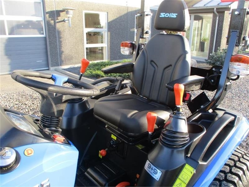 Solis S26 Shuttle XL 9+9 med store brede Turf hjul på ti - Traktor: das Bild 3 Solis S26 Shuttle XL 9+9 med store brede Turf hjul på ti - Traktor: das Bild 3
