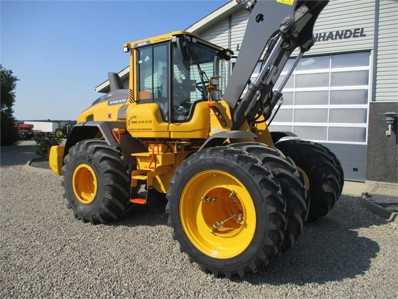 Volvo Tvillingehjul som passer til AGRI 750/65R26 - Radlader: das Bild 4 Volvo Tvillingehjul som passer til AGRI 750/65R26 - Radlader: das Bild 4