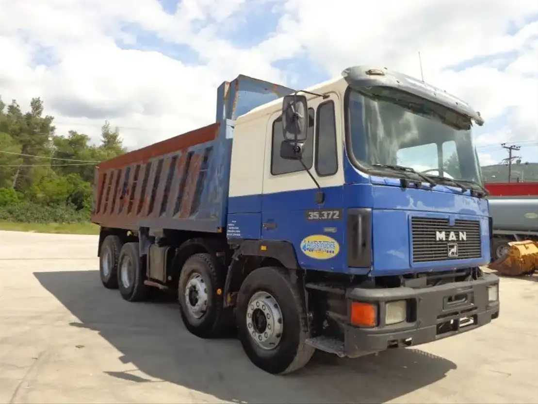 MAN 33.372 MAN 35.372 8X4 Kipper -Airco - Kipper: das Bild 2 MAN 33.372 MAN 35.372 8X4 Kipper -Airco - Kipper: das Bild 2