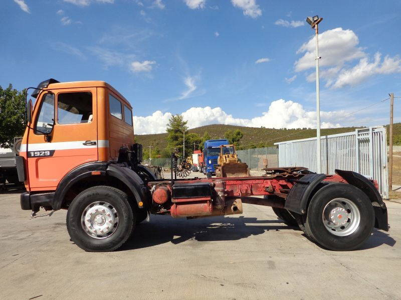 Mercedes-Benz NG Mercedes Benz 1929K 4X2 - Sattelzugmaschine: das Bild 3 Mercedes-Benz NG Mercedes Benz 1929K 4X2 - Sattelzugmaschine: das Bild 3