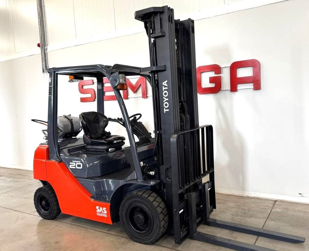 Toyota 10877 02-8FGF20 - Treibgasstapler: das Bild 1 Toyota 10877 02-8FGF20 - Treibgasstapler: das Bild 1