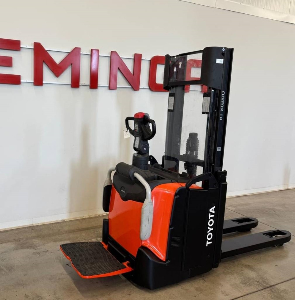 Toyota 10918 SPE120L - Gabelstapler: das Bild 5 Toyota 10918 SPE120L - Gabelstapler: das Bild 5