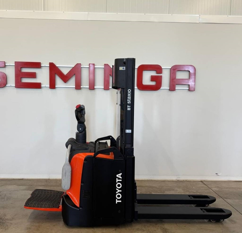 Toyota 10918 SPE120L - Gabelstapler: das Bild 2 Toyota 10918 SPE120L - Gabelstapler: das Bild 2