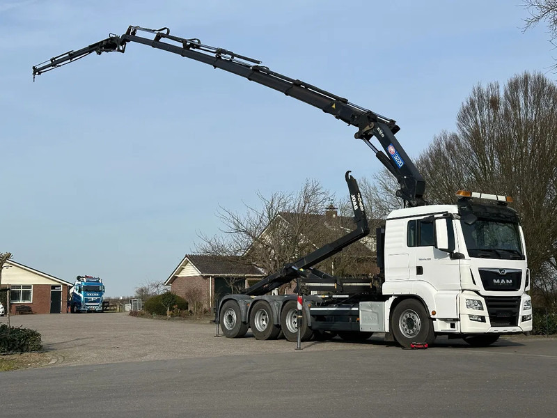 MAN TGS 35.500 8x4!!TRIPLE!!HMF 32TM/FLYJIB/HOOKLIFT!!EURO6!! ROOF/DACH/CONSTRUCTION!!203tkm!! TOP!! - Abrollkipper, Autokran: das Bild 3 MAN TGS 35.500 8x4!!TRIPLE!!HMF 32TM/FLYJIB/HOOKLIFT!!EURO6!! ROOF/DACH/CONSTRUCTION!!203tkm!! TOP!! - Abrollkipper, Autokran: das Bild 3
