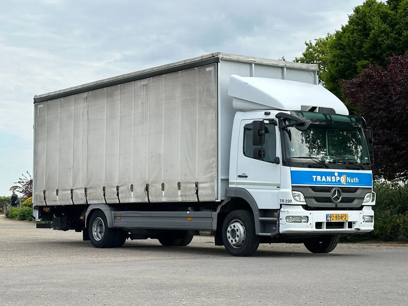Mercedes-Benz Atego 1218 bakwagen met laadklep 2000kg! - Koffer LKW: das Bild 1 Mercedes-Benz Atego 1218 bakwagen met laadklep 2000kg! - Koffer LKW: das Bild 1