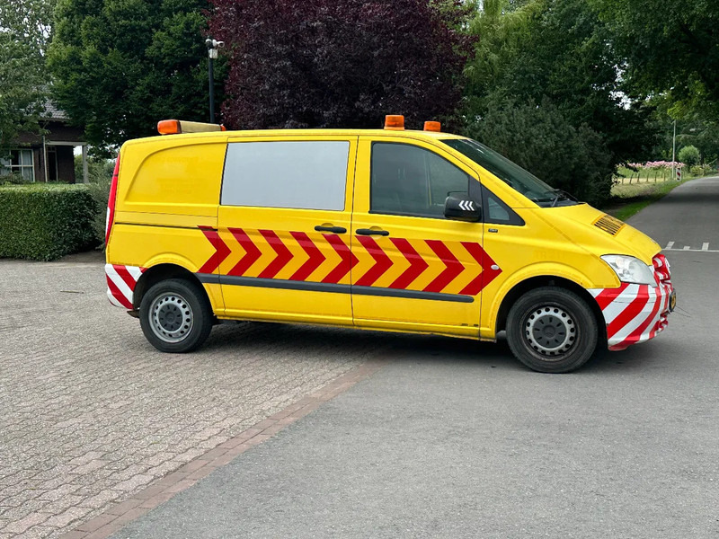 Mercedes-Benz Vito 113 CDI AUTOMAAT!!CONVOI EXCEPTIONNEL!!BEGELEIDINGSWAGEN!! - Kleintransporter: das Bild 2 Mercedes-Benz Vito 113 CDI AUTOMAAT!!CONVOI EXCEPTIONNEL!!BEGELEIDINGSWAGEN!! - Kleintransporter: das Bild 2