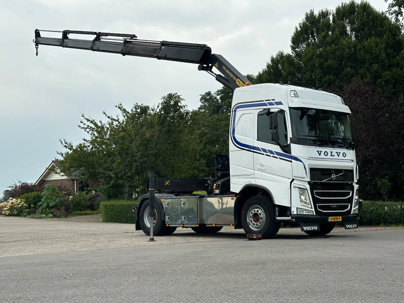 Volvo FH 460 4x2!!CRANE/KRAN/GRUE/GRUA!!PALFINGER PK26TM!!euro6!!TOP - Sattelzugmaschine: das Bild 3 Volvo FH 460 4x2!!CRANE/KRAN/GRUE/GRUA!!PALFINGER PK26TM!!euro6!!TOP - Sattelzugmaschine: das Bild 3