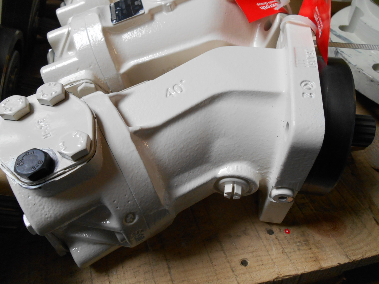 Caterpillar 1552951 - Ventilator für Baumaschine: das Bild 4 Caterpillar 1552951 - Ventilator für Baumaschine: das Bild 4