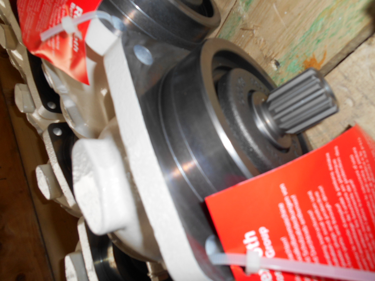 Caterpillar 1552951 - Ventilator für Baumaschine: das Bild 3 Caterpillar 1552951 - Ventilator für Baumaschine: das Bild 3