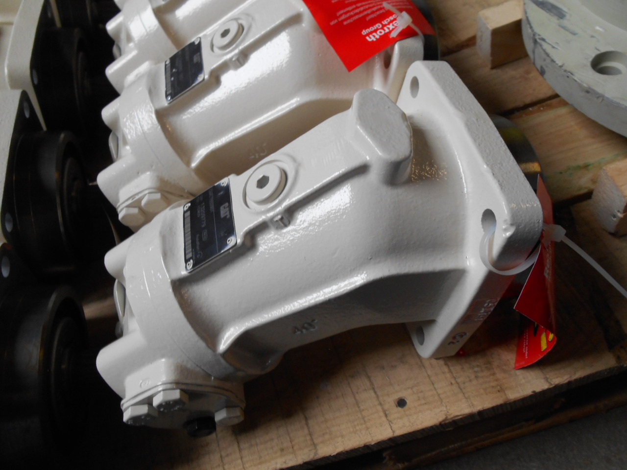 Caterpillar 1552951 - Ventilator für Baumaschine: das Bild 1 Caterpillar 1552951 - Ventilator für Baumaschine: das Bild 1