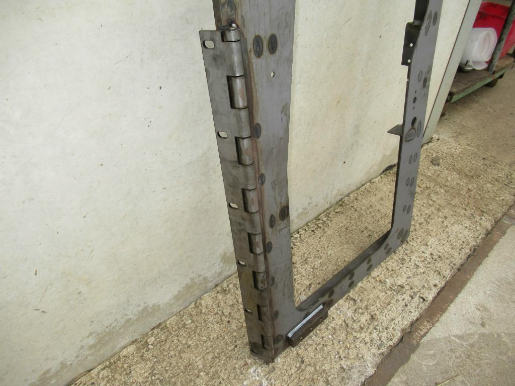 Caterpillar 2245000 - 2134512 - Tür und Teile für Baumaschine: das Bild 3 Caterpillar 2245000 - 2134512 - Tür und Teile für Baumaschine: das Bild 3