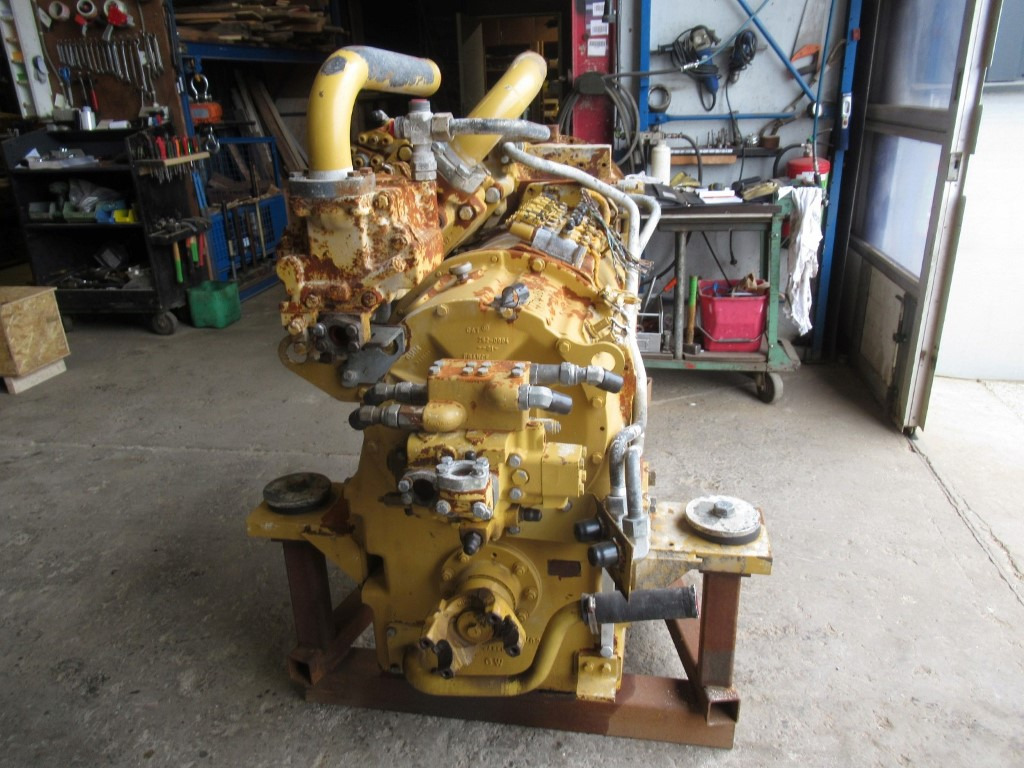 Caterpillar 2372331 - Getriebe für Baumaschine: das Bild 2 Caterpillar 2372331 - Getriebe für Baumaschine: das Bild 2