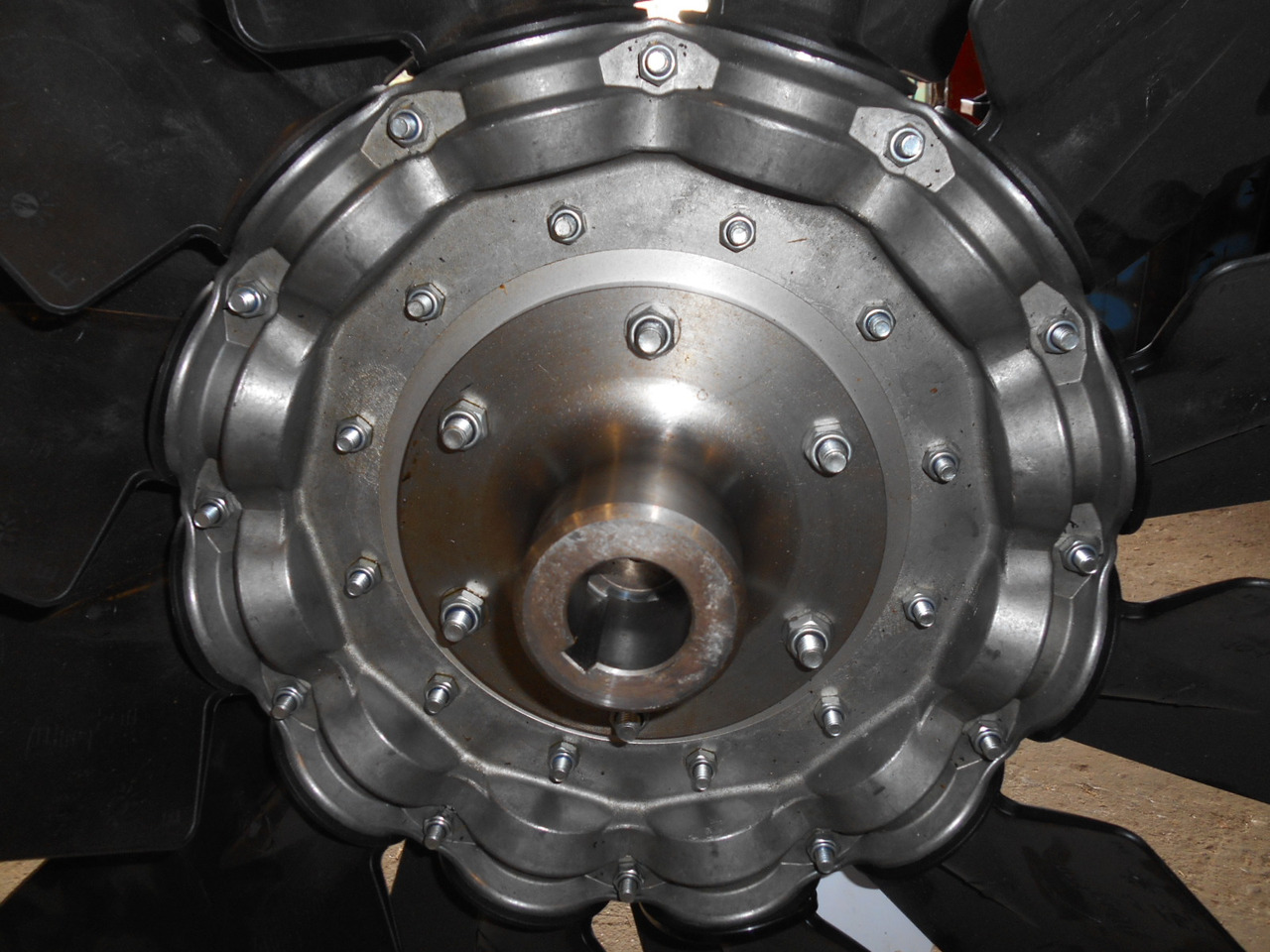 Caterpillar 5348410 - 2101350 - Ventilator für Baumaschine: das Bild 3 Caterpillar 5348410 - 2101350 - Ventilator für Baumaschine: das Bild 3